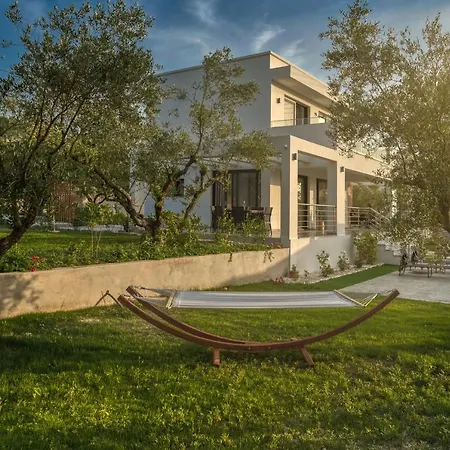 Johnny'S White Luxury Villa Tsilivi  Exterior photo