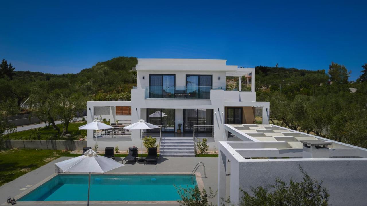 Johnny's White Luxury *