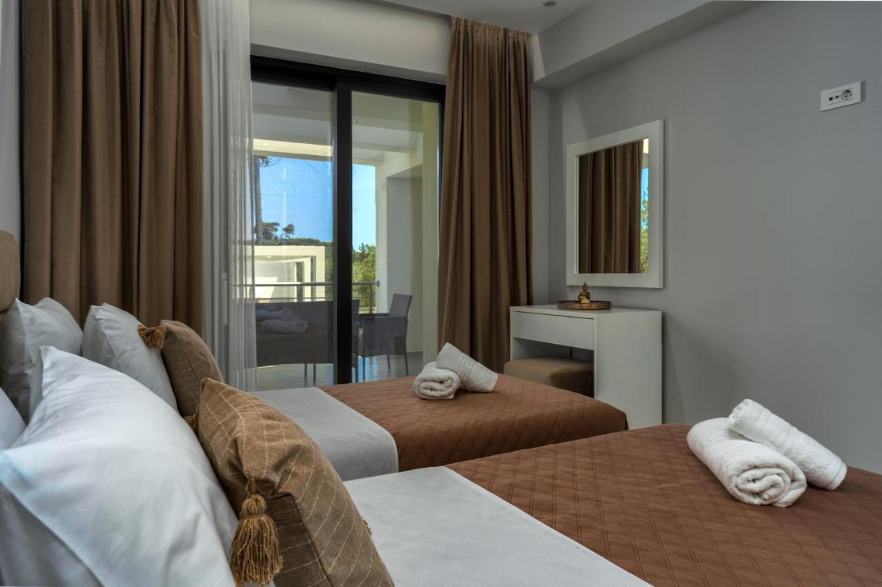 Johnny's White Luxury * Planos